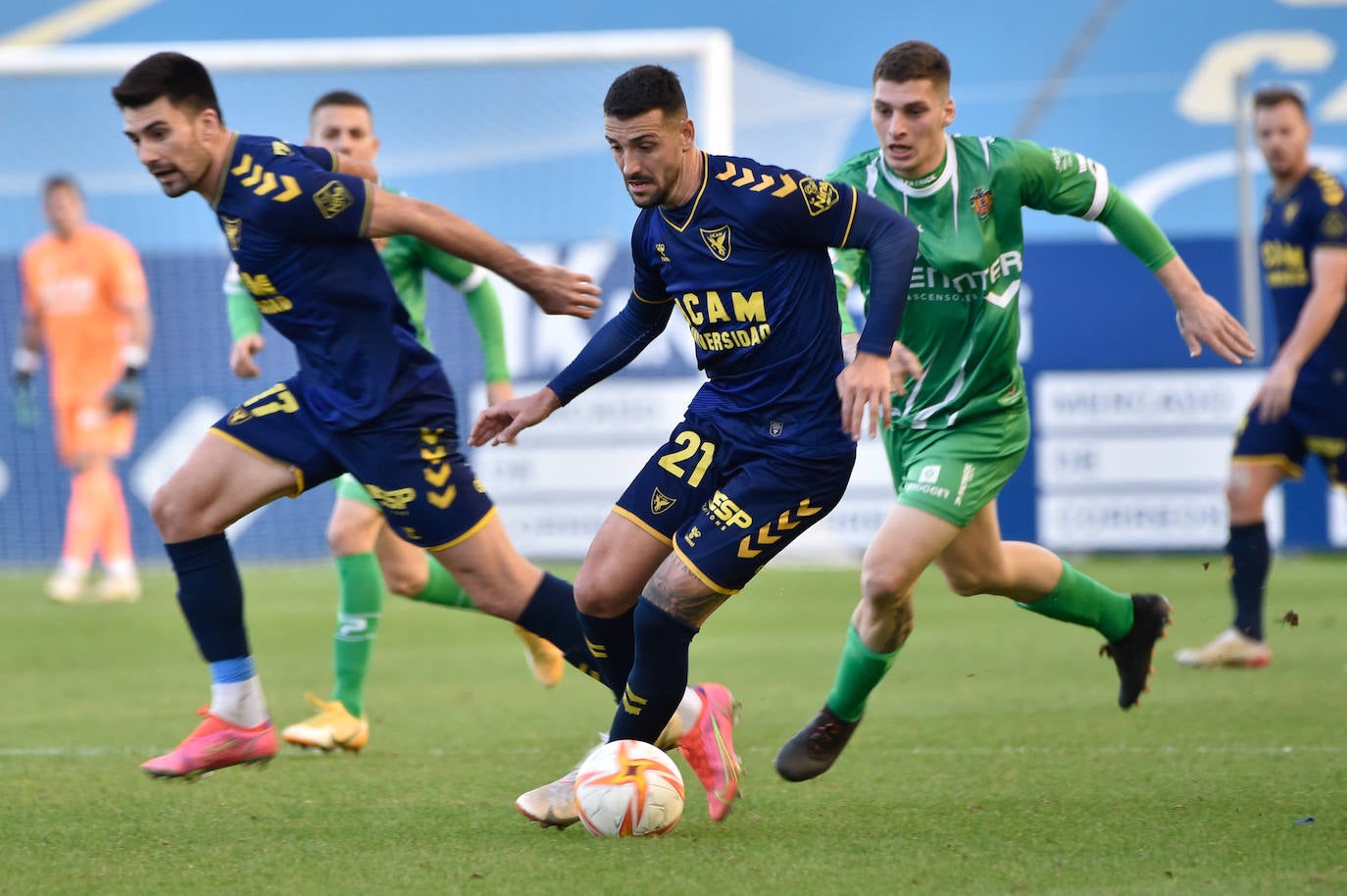 Fotos: La victoria del UCAM ante el Cornellá, en imágenes