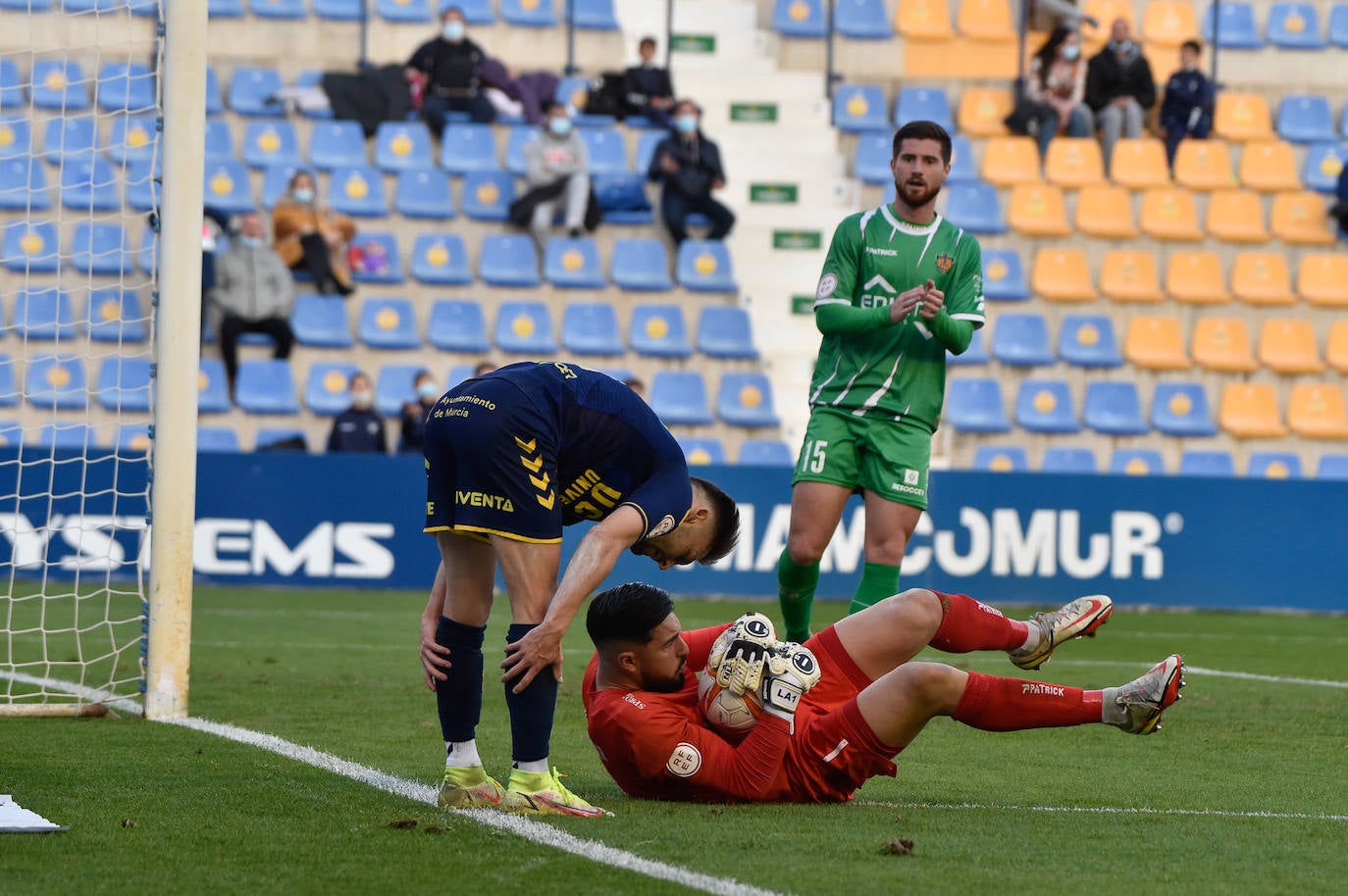 Fotos: La victoria del UCAM ante el Cornellá, en imágenes