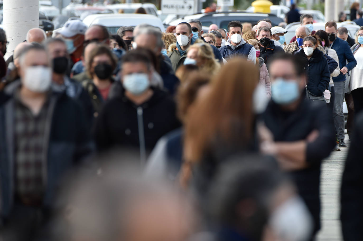 Fotos: Salud vacunó este domingo a más de 1.500 docentes en el Palacio de los Deportes de Murcia