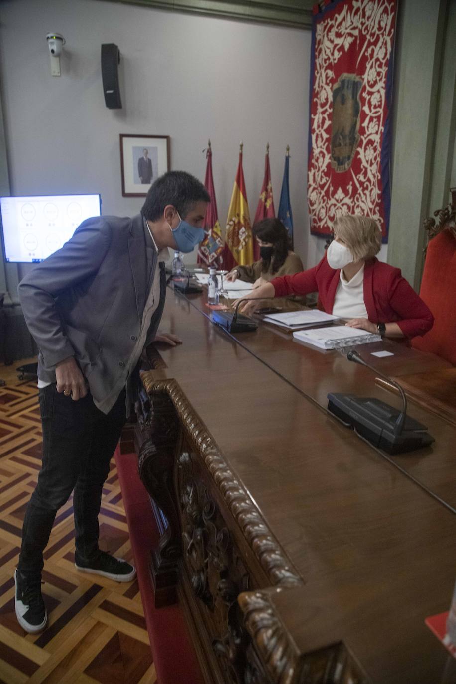 Fotos: El Pleno de Cartagena pide a la Comunidad que haga ya la vía de evacuación de Alumbres en caso de emergencia industrial