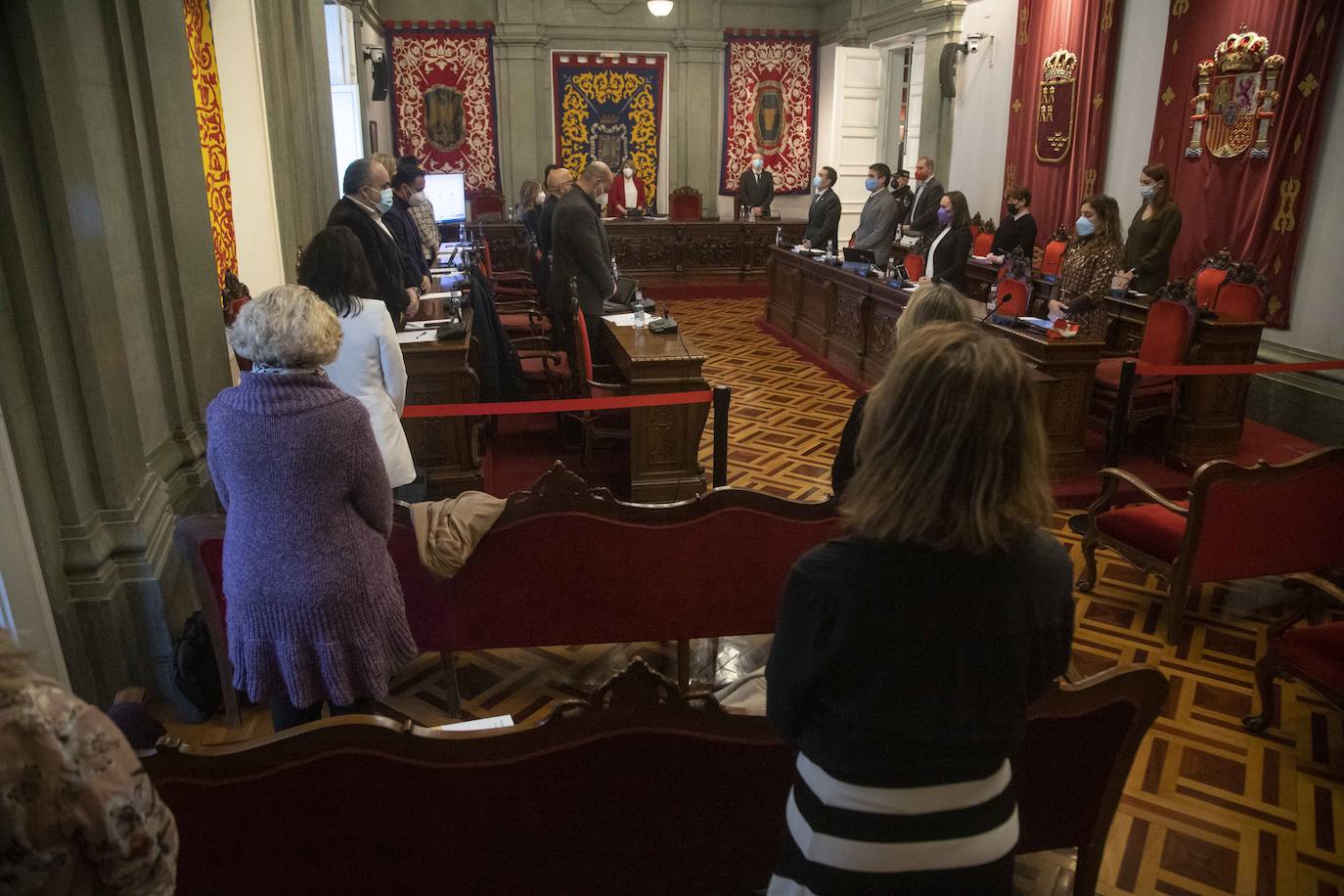 Fotos: El Pleno de Cartagena pide a la Comunidad que haga ya la vía de evacuación de Alumbres en caso de emergencia industrial