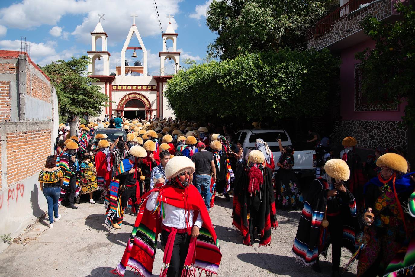 Fotos: Danzantes parachicos y mujeres chiapanecas