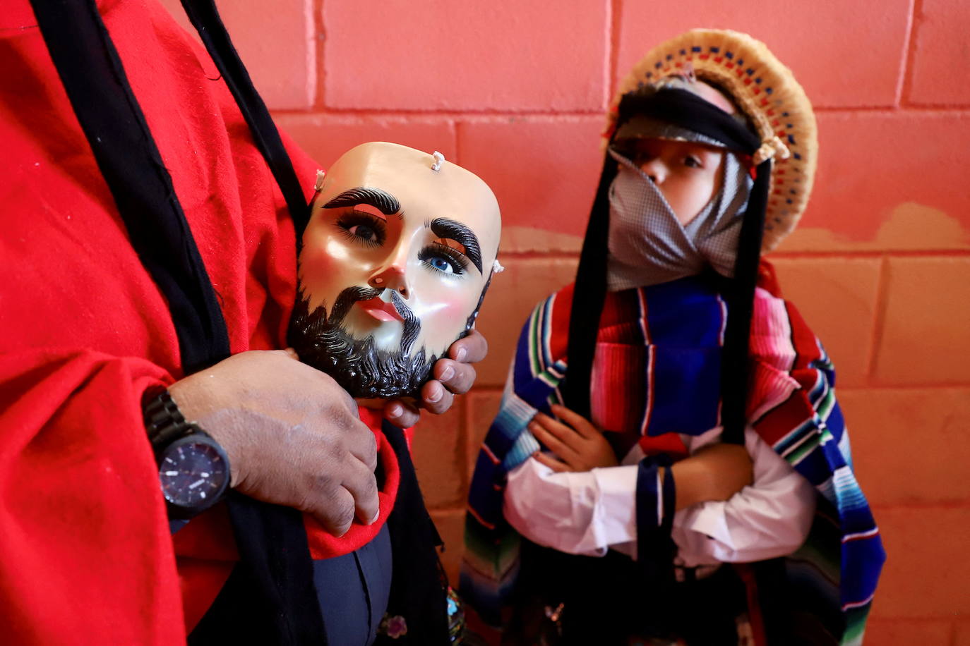 Fotos: Danzantes parachicos y mujeres chiapanecas