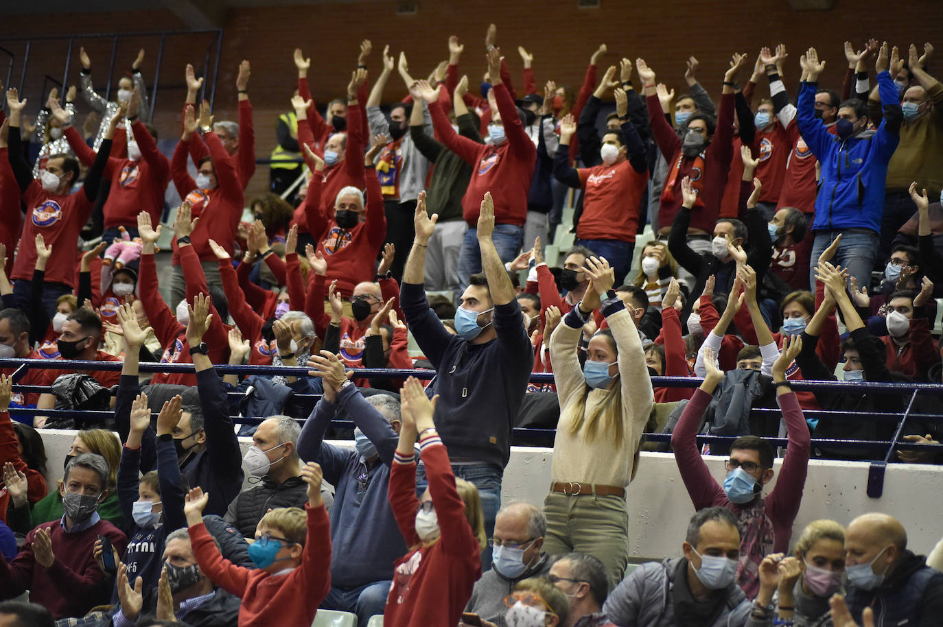 Fotos: El UCAM supera al Tenerife y se clasifica para la Copa del Rey