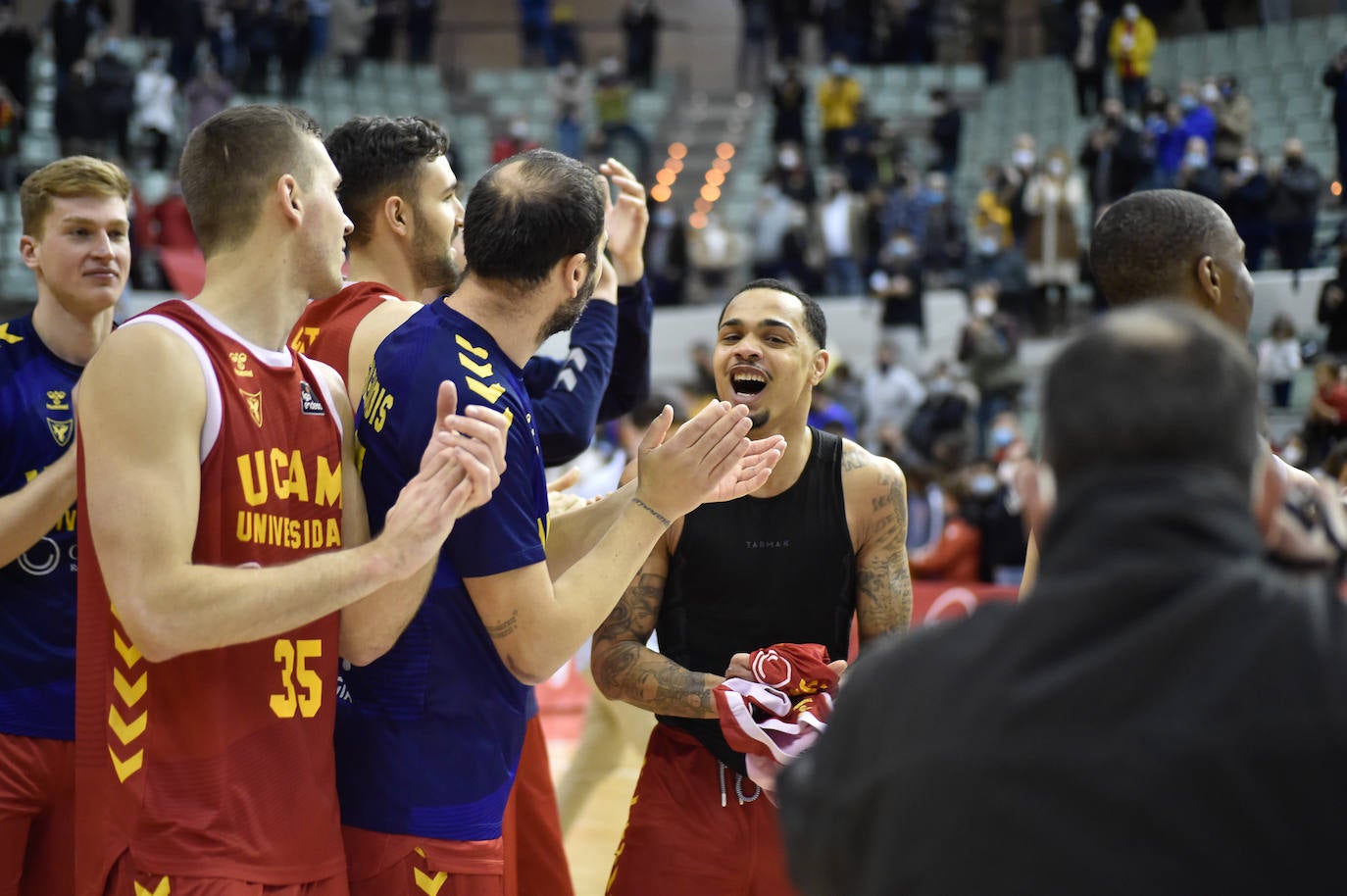 Fotos: El UCAM supera al Tenerife y se clasifica para la Copa del Rey