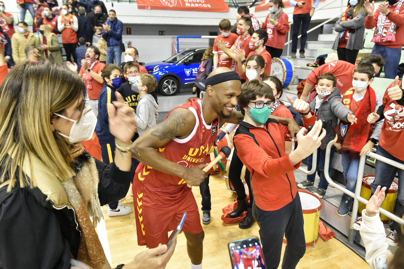Fotos: El UCAM supera al Tenerife y se clasifica para la Copa del Rey