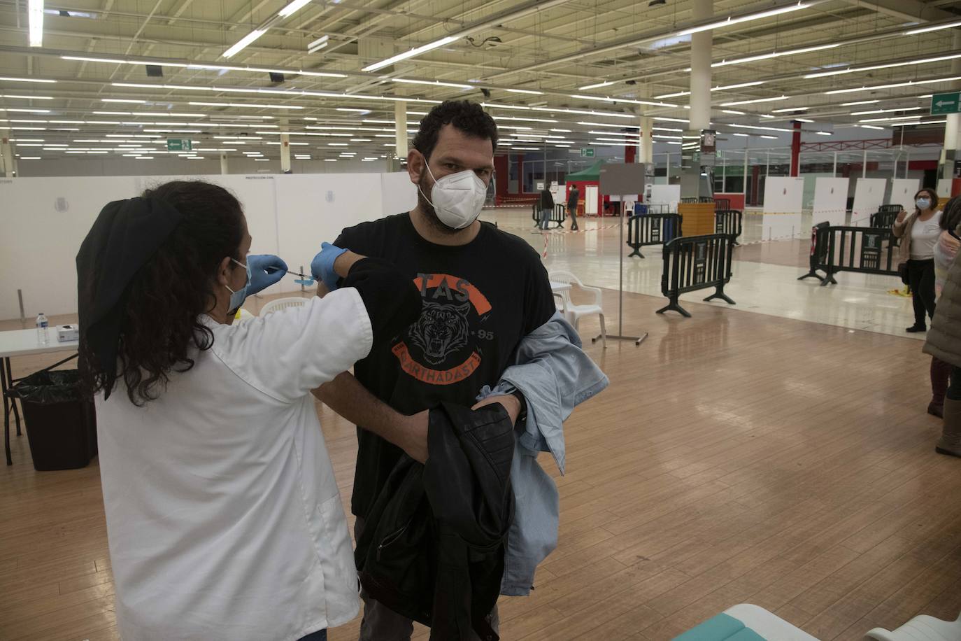 Fotos: Tercera dosis de la vacuna en Cartagena