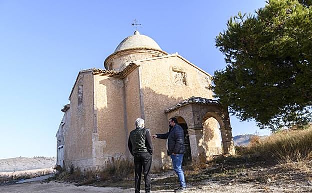 Exterior del oratorio del Carche, levantado a mediados del XIX.