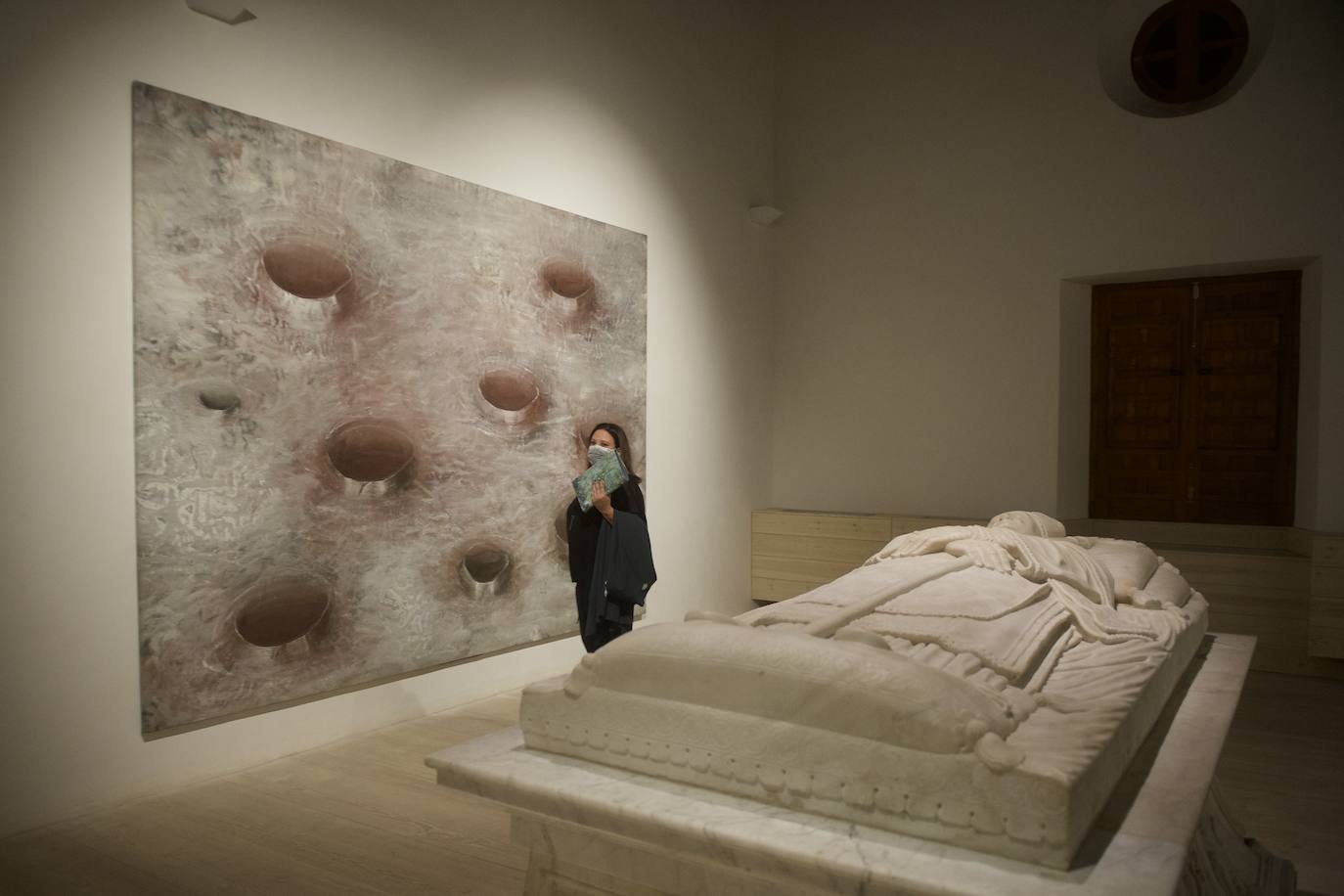 Fotos: La exposición &#039;Atlas, coordenadas e identidades&#039; reúne en San Esteban obras maestras de la pintura del siglo XX
