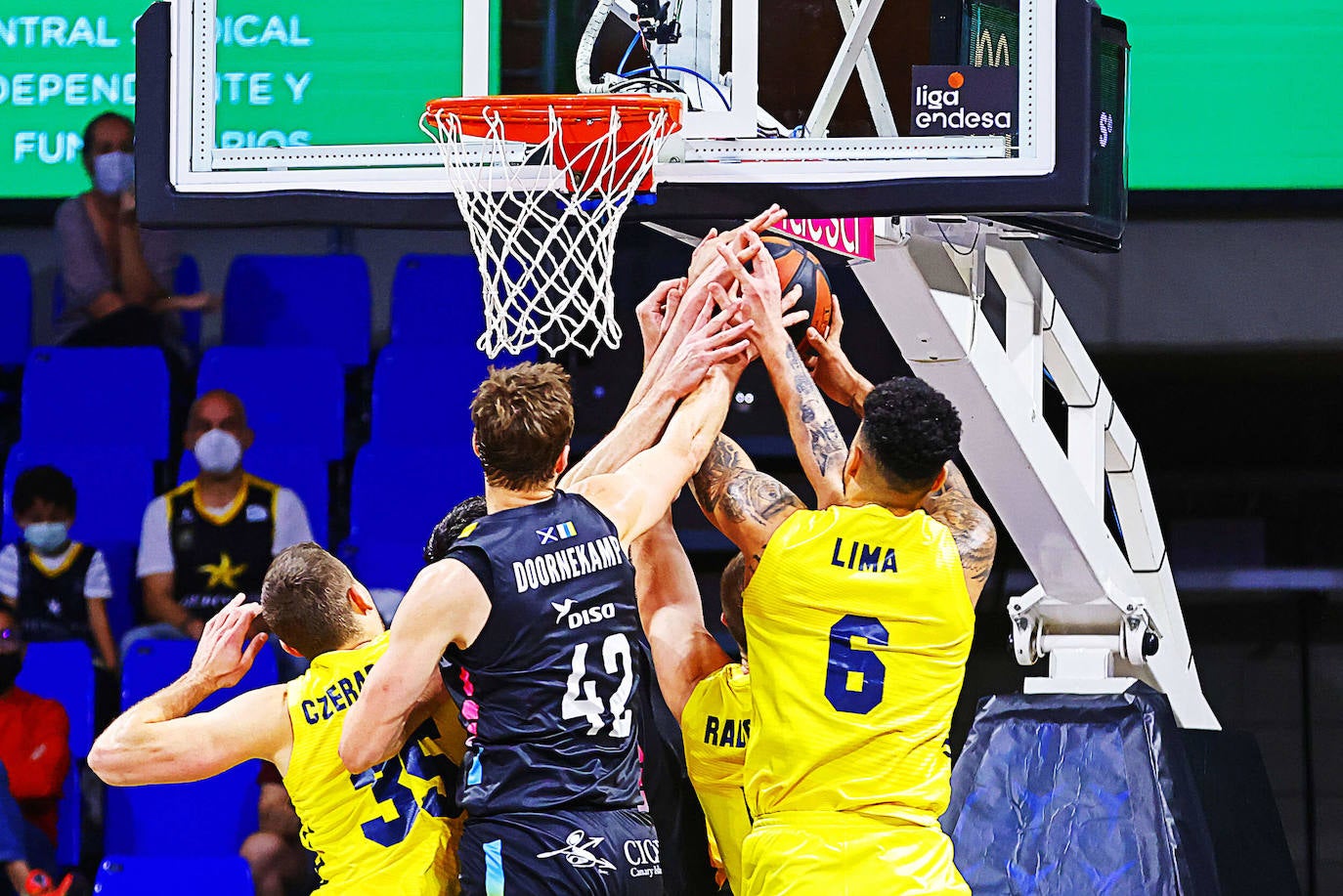 Fotos: Las imágenes de la derrota del UCAM Murcia en Tenerife