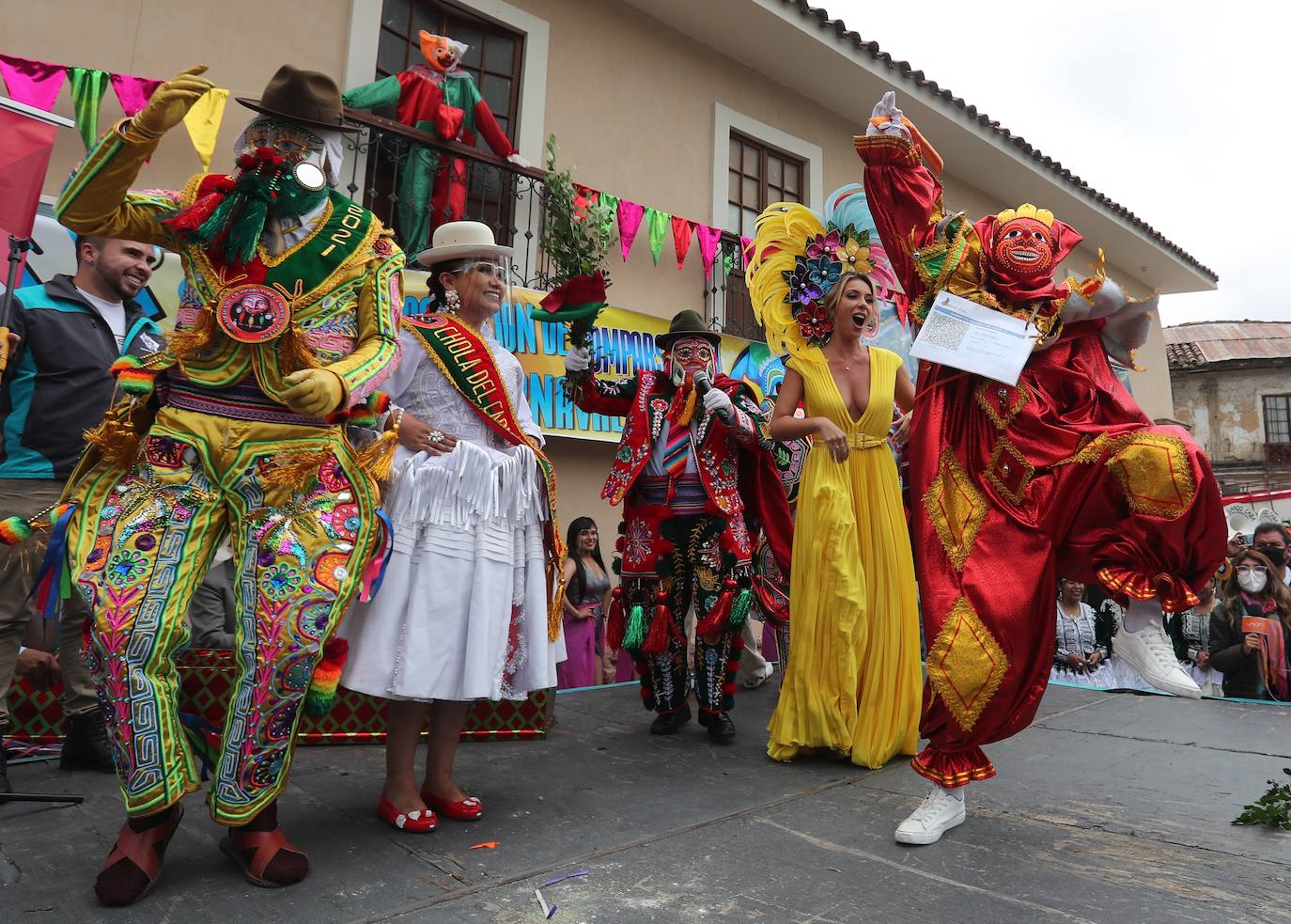 Fotos: Un beso y una vacuna para el Pepino