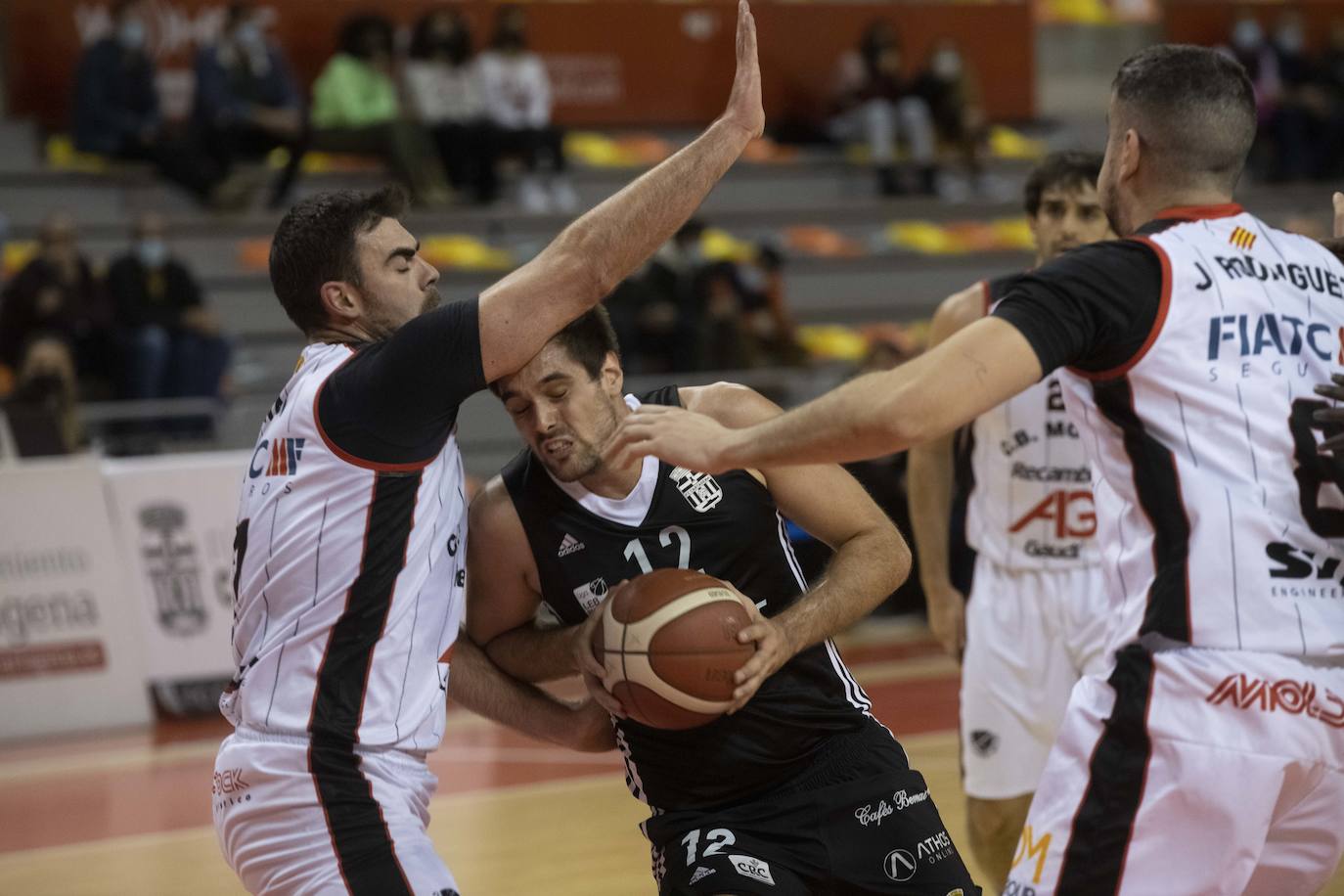 Fotos: Baloncesto: Cartagena- Mollet (59-65)