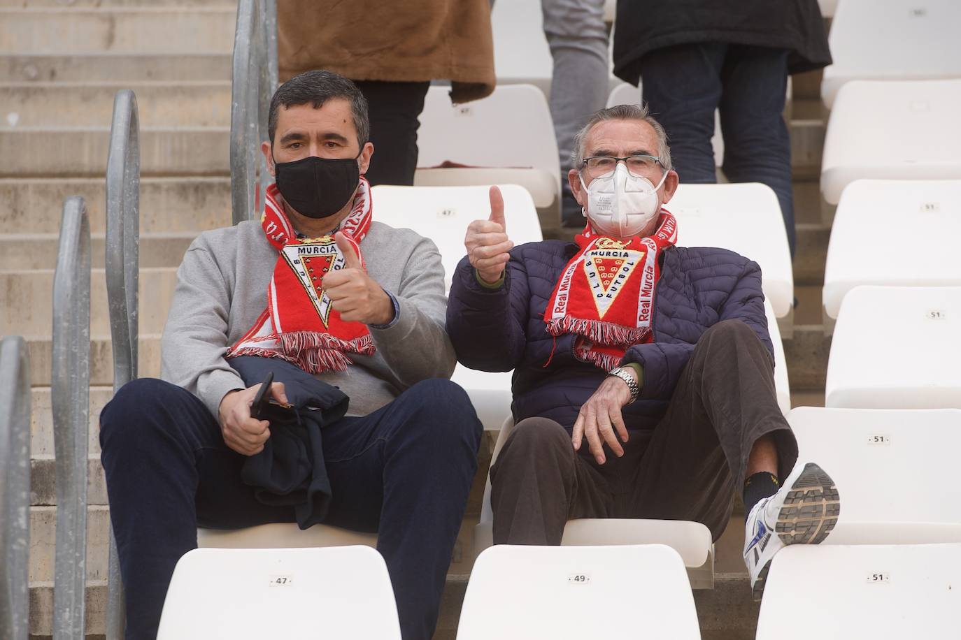 Fotos: Búscate en las gradas del Enrique Roca