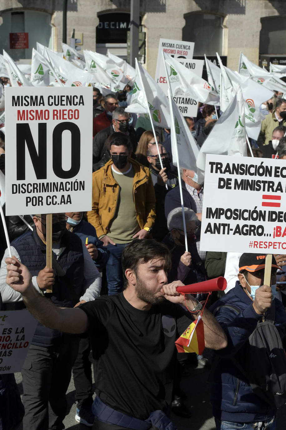 Fotos: Los agricultores salen a la calle en Murcia por la mejora del sector