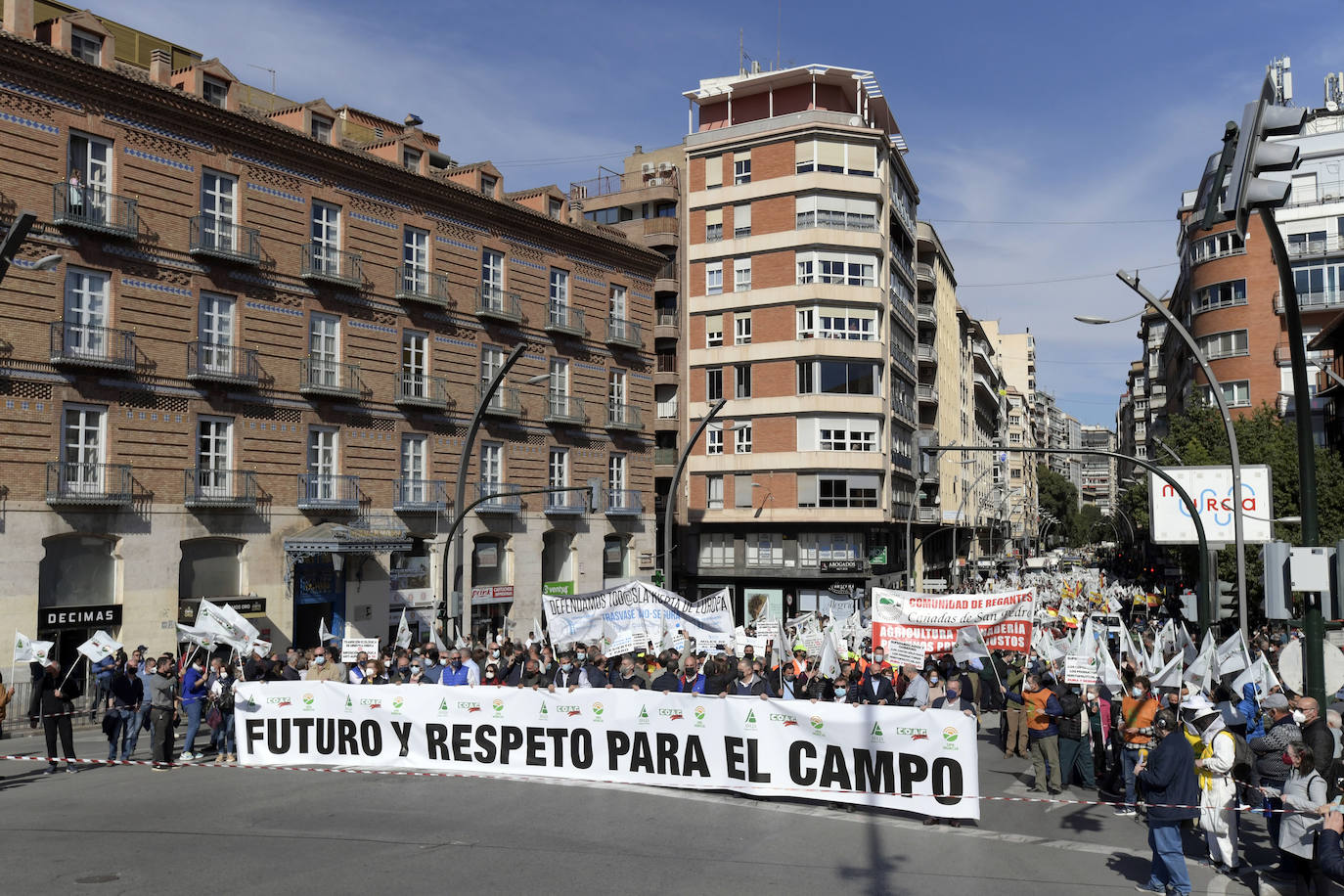 Fotos: Los agricultores salen a la calle en Murcia por la mejora del sector