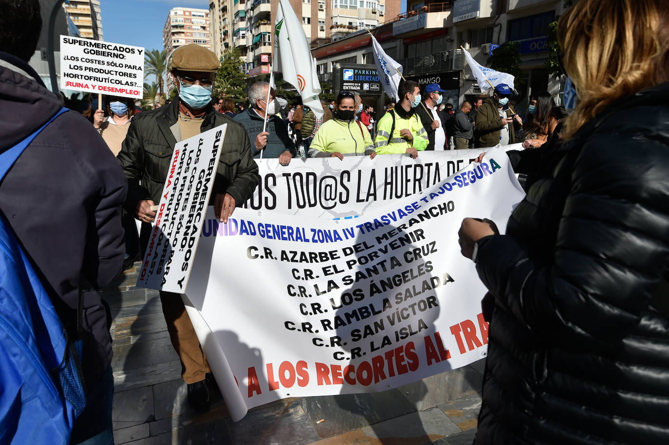 Fotos: Los agricultores salen a la calle en Murcia por la mejora del sector