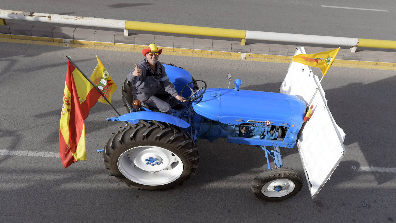 Fotos: Más de 500 tractores y camiones toman este miércoles Murcia en la manifestación del campo