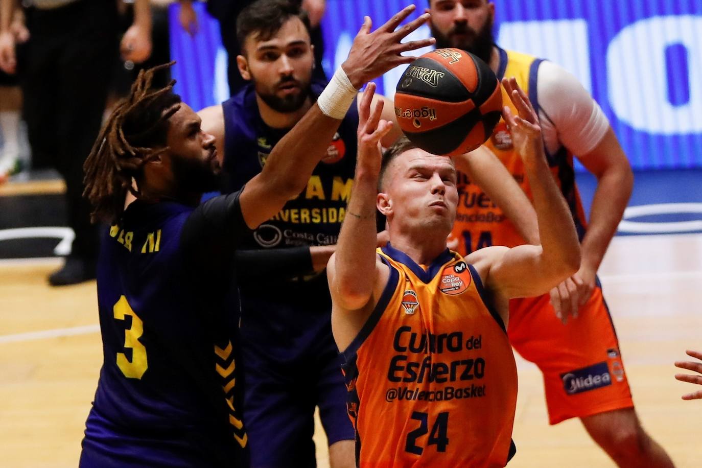 Fotos: La victoria del UCAM Murcia contra el Valencia Basket, en imágenes