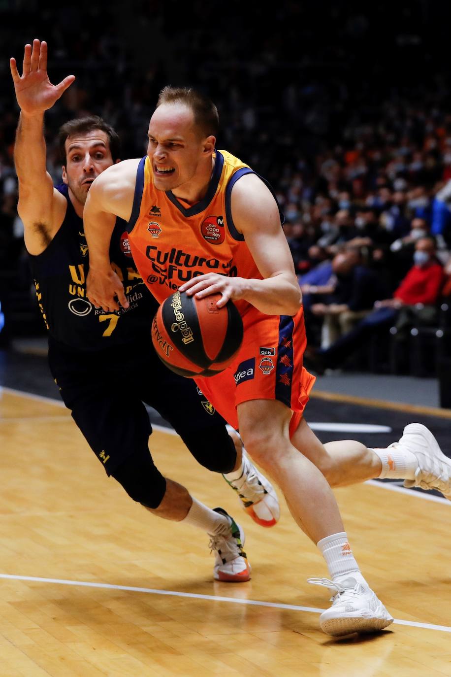 Fotos: La victoria del UCAM Murcia contra el Valencia Basket, en imágenes