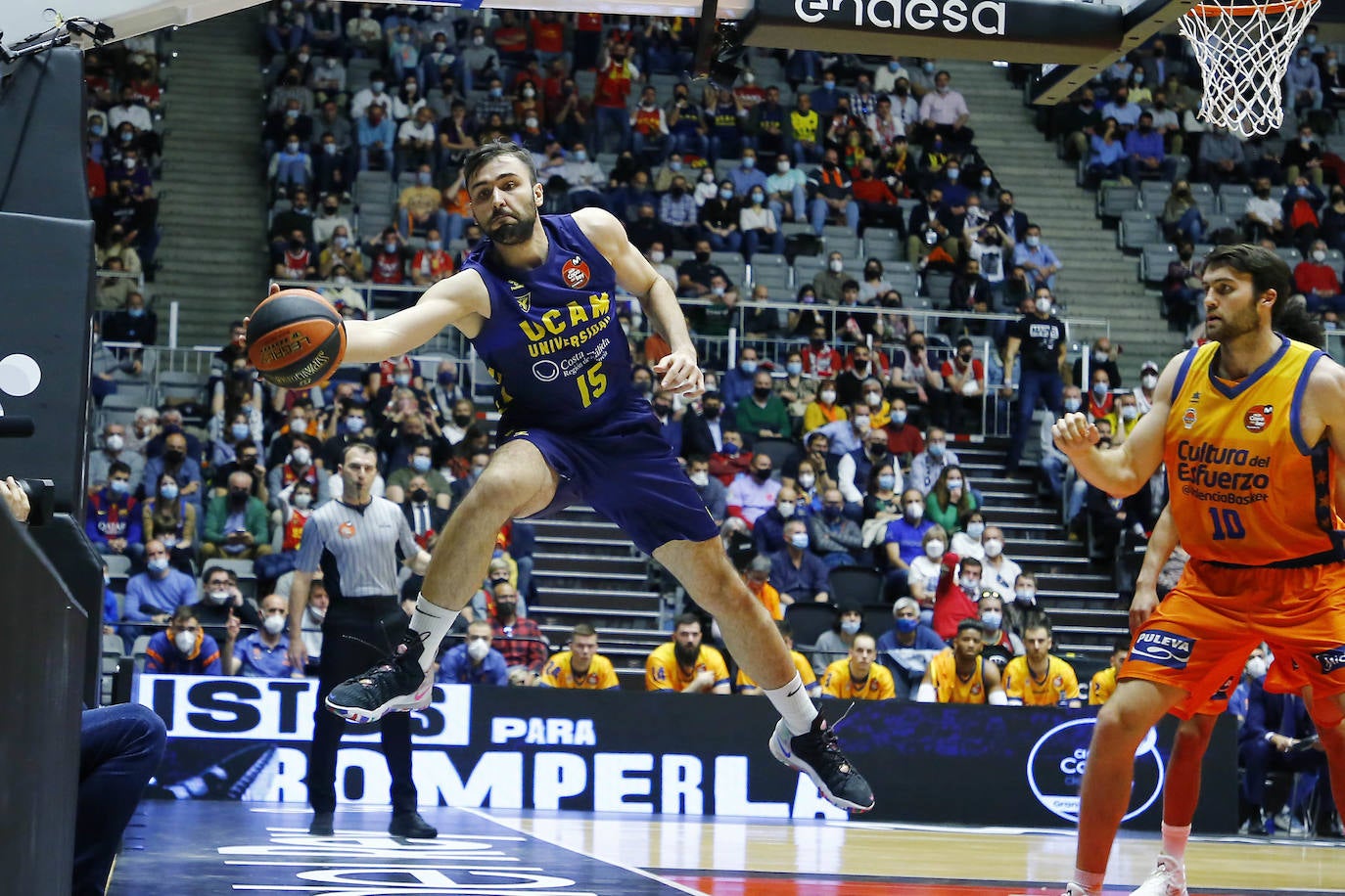 Fotos: La victoria del UCAM Murcia contra el Valencia Basket, en imágenes