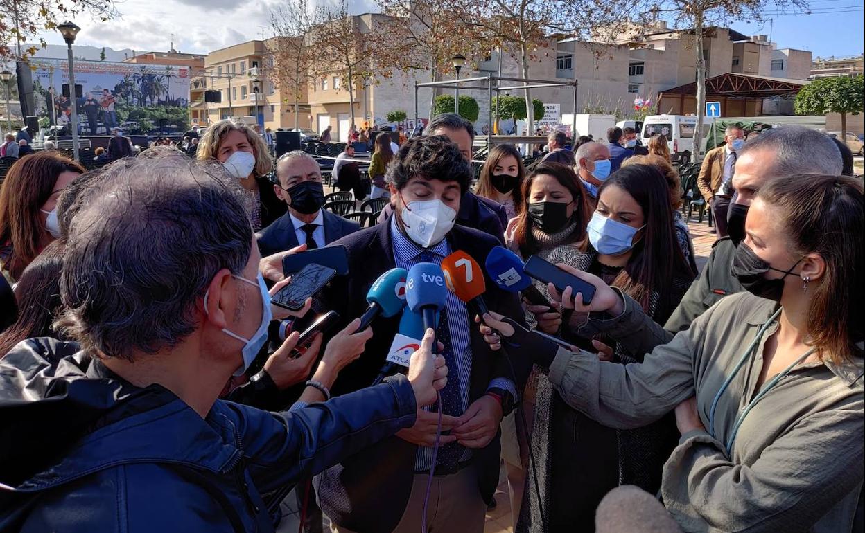 Fernando López Miras, durante la celebración del XXXIII Encuentro de Cuadrillas de Patiño.