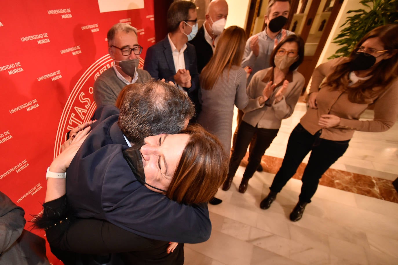 Fotos: José Luján revalida el Rectorado de la UMU