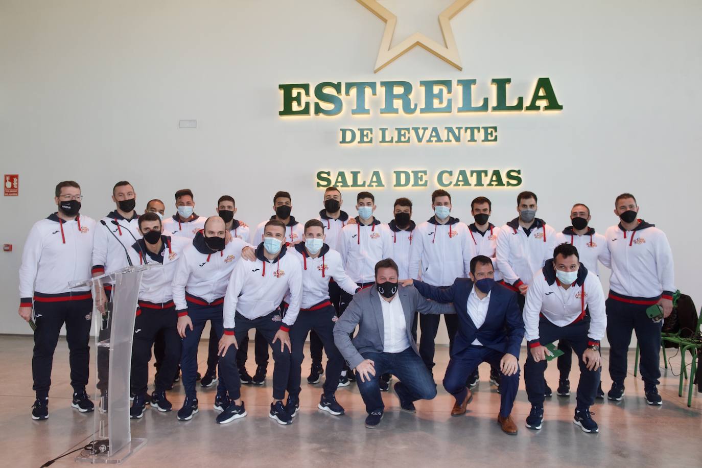 Fotos: ElPozo visita las instalaciones de Estrella de Levante