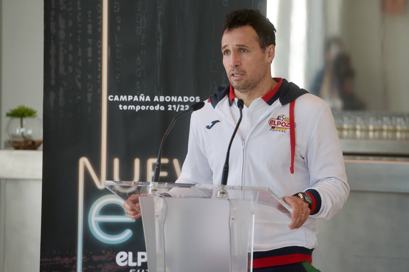 Fotos: ElPozo visita las instalaciones de Estrella de Levante