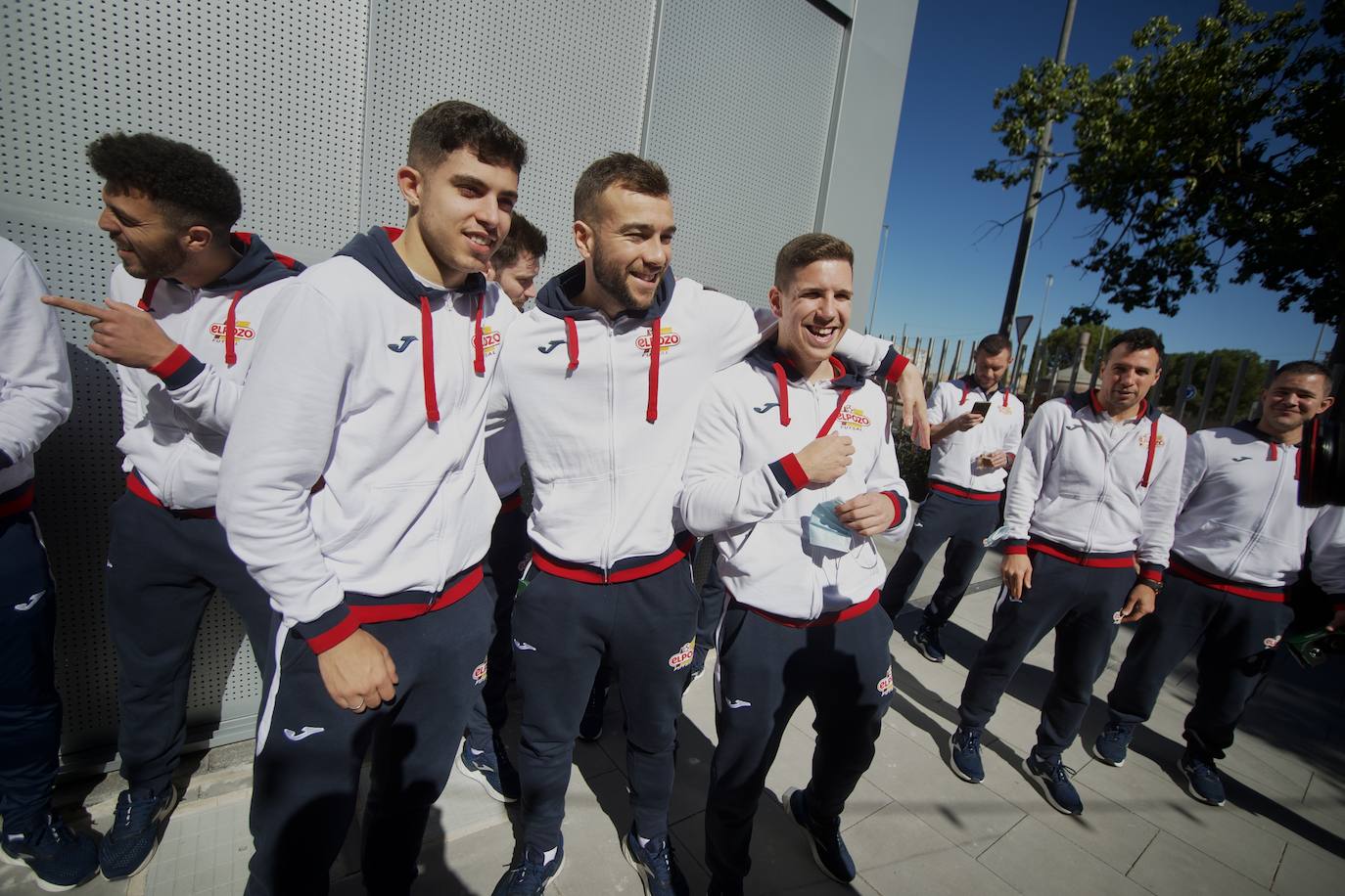 Fotos: ElPozo visita las instalaciones de Estrella de Levante