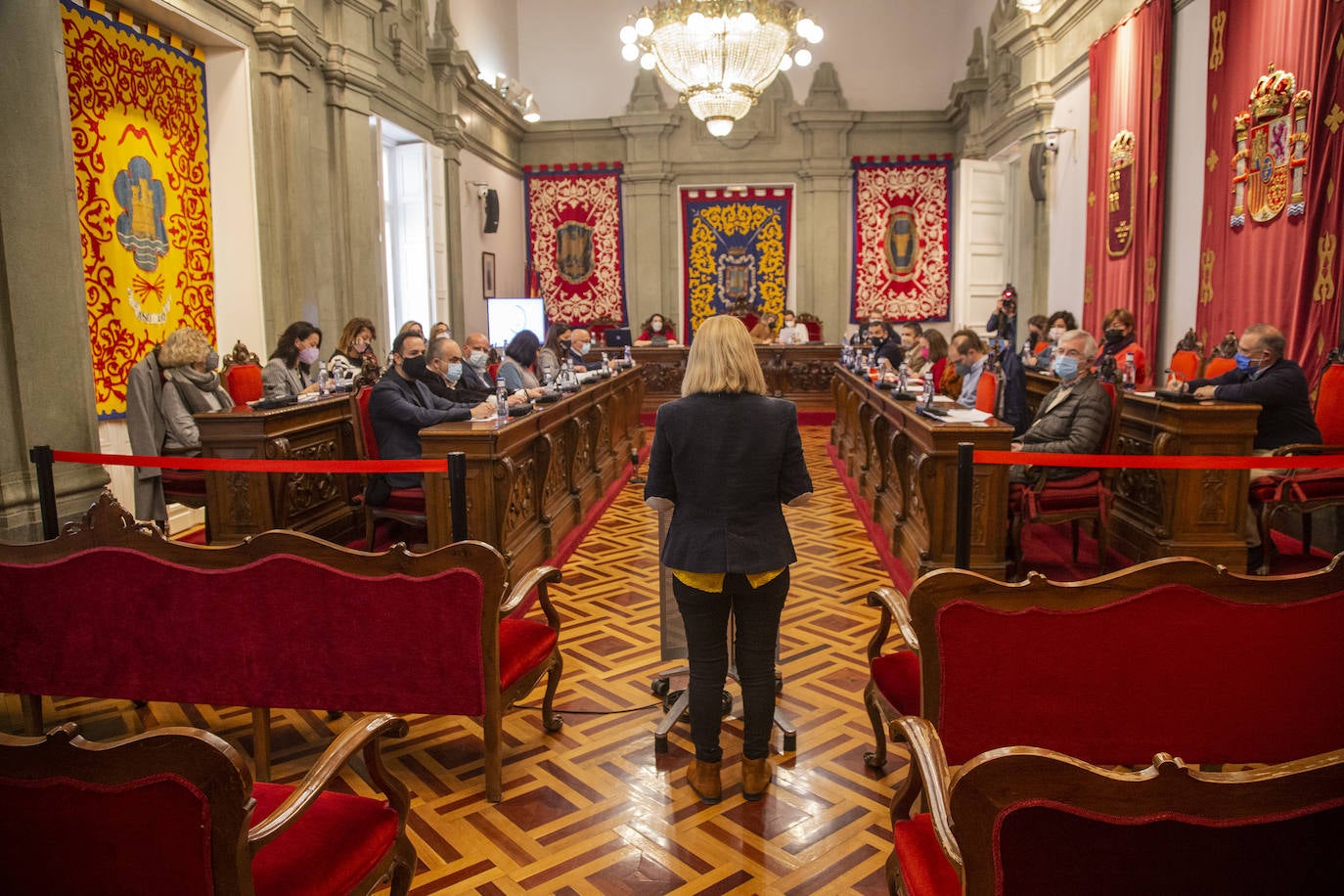 Fotos: La oposición se abstiene ante el plan municipal de construir dentro de dos años en el Molinete de Cartagena