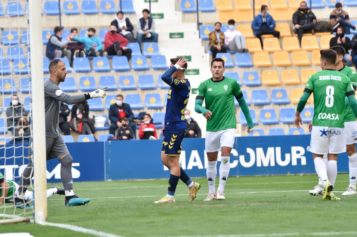 Fotos: La derrota del UCAM contra el San Fernando, en imágenes