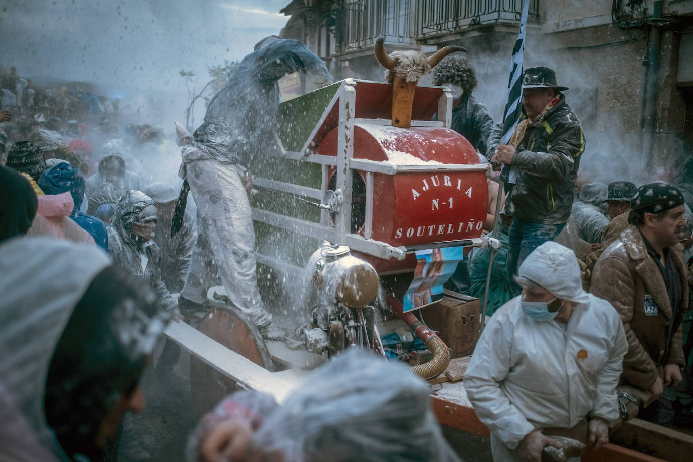 Fotos: Laza recupera las hormigas rabiosas