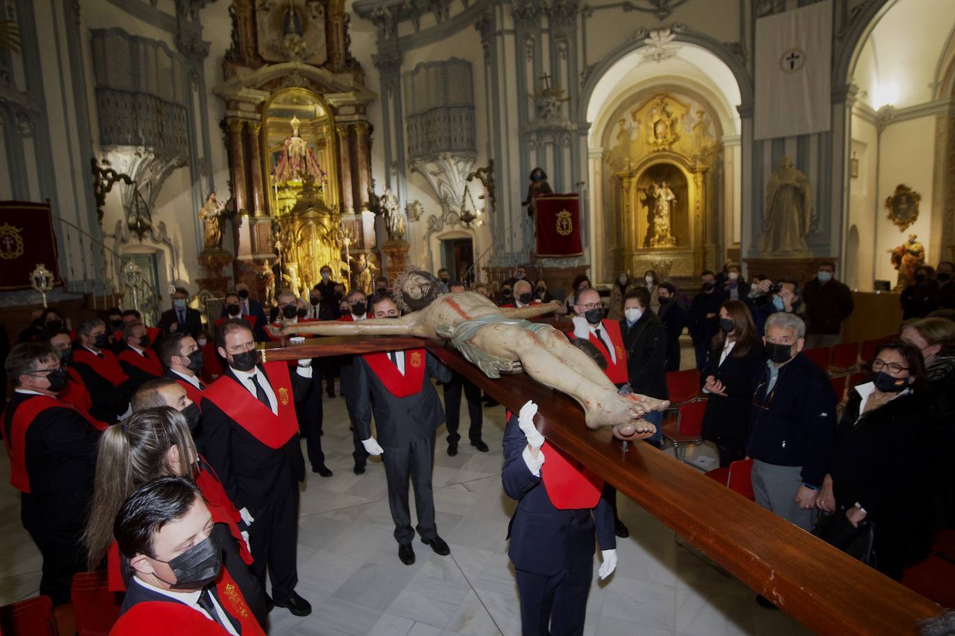 Fotos: Vía crucis de la Salud alrededor de la Catedral