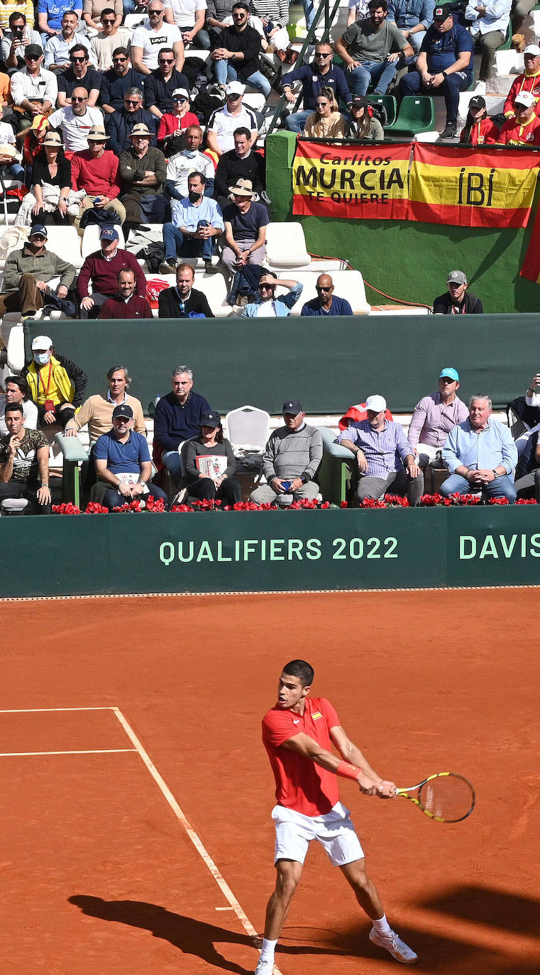 Fotos: El debut de Carlos Alcaraz en la Copa Davis, en imágenes