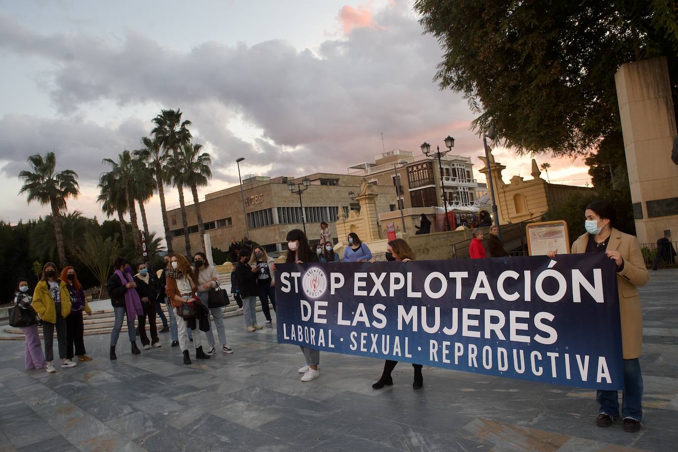 Fotos: Concentración en El Malecón por el Día de la Mujer
