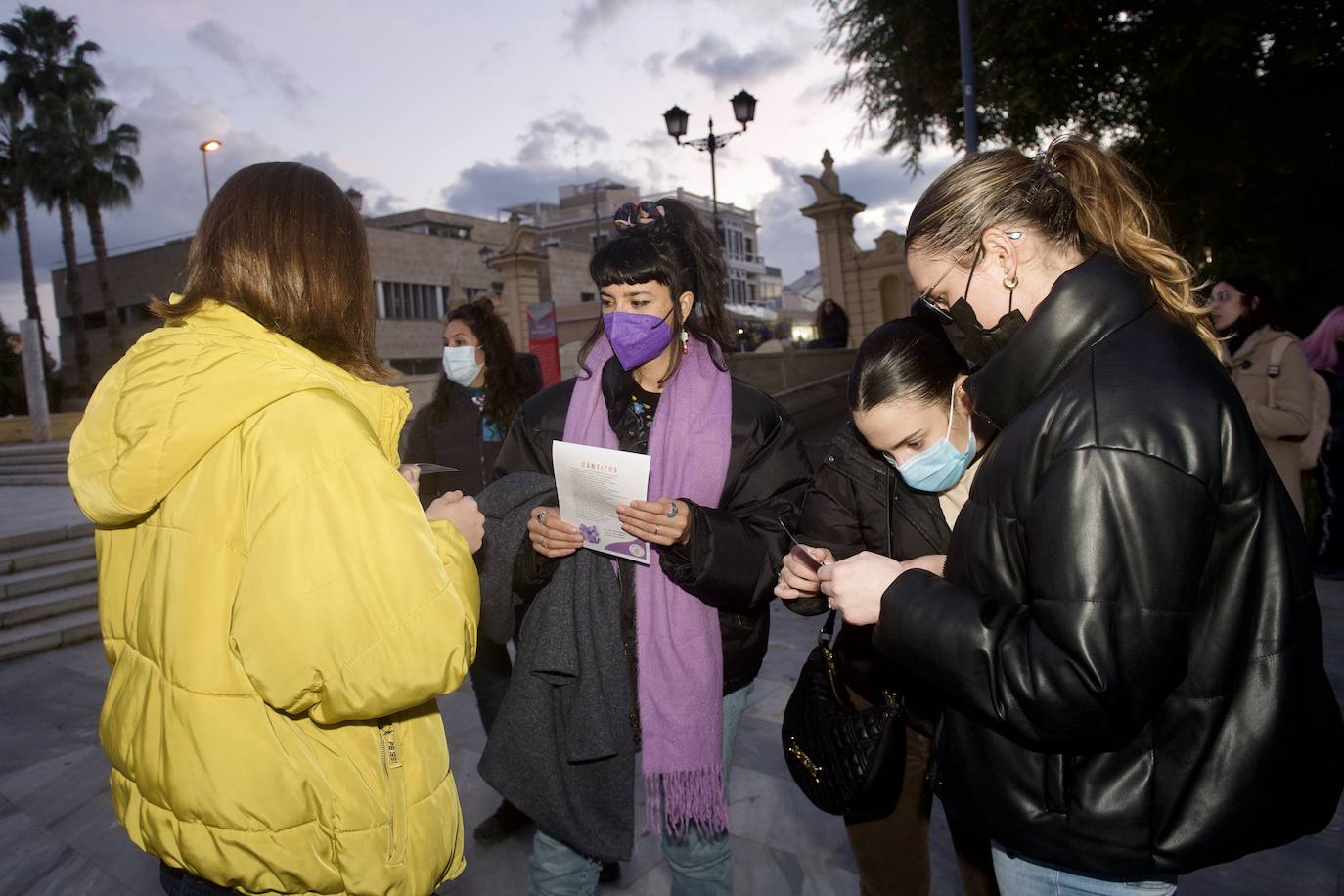 Fotos: Concentración en El Malecón por el Día de la Mujer