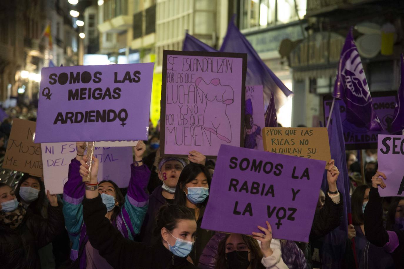 Fotos: Las mujeres se manifiestan en Cartagena