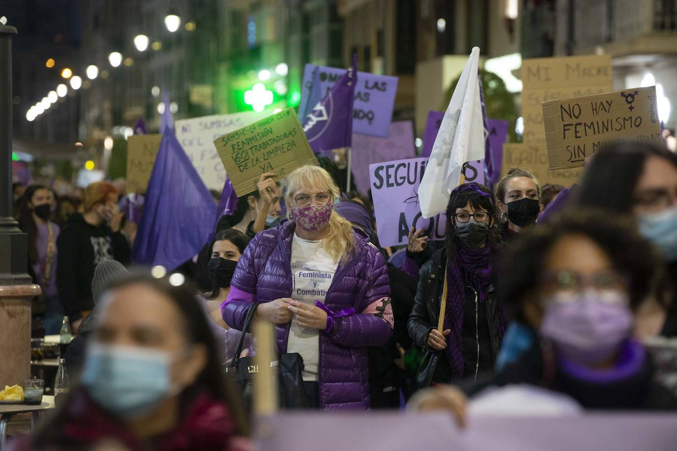 Fotos: Las mujeres se manifiestan en Cartagena