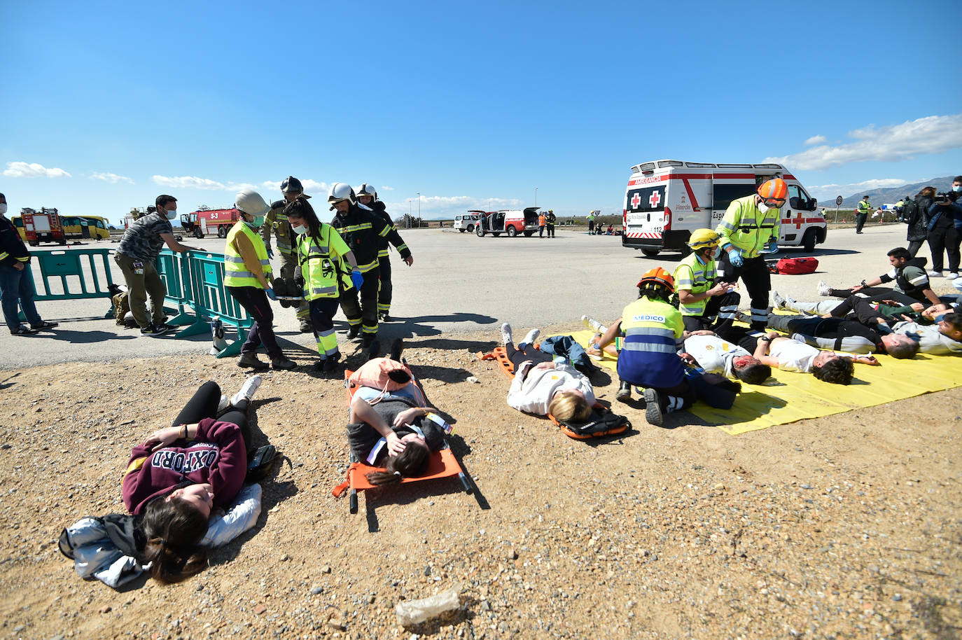 Fotos: Simulacro de accidente aéreo en Corvera para coordinar los servicios implicados en la emergencia