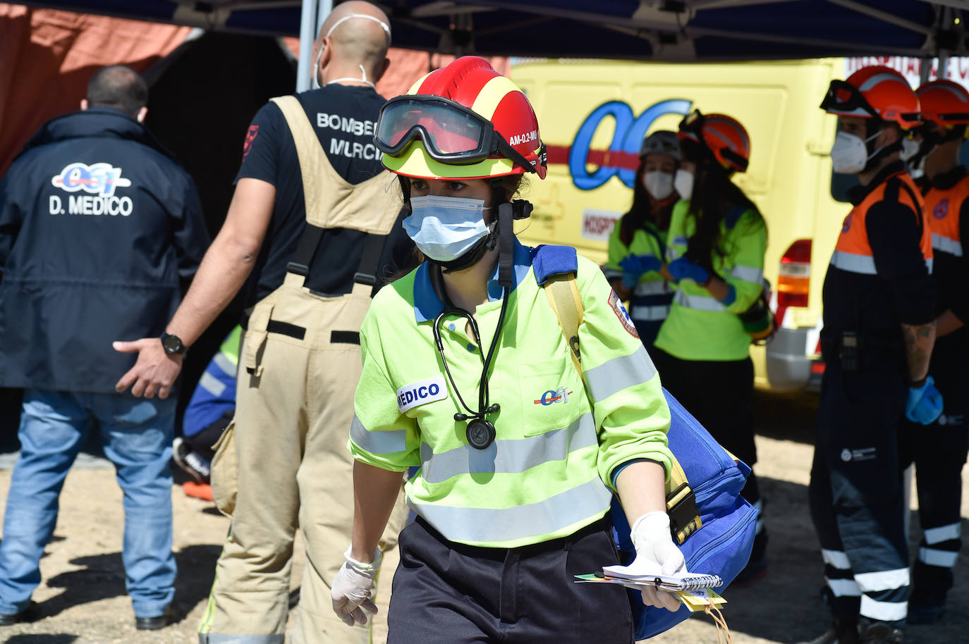 Fotos: Simulacro de accidente aéreo en Corvera para coordinar los servicios implicados en la emergencia