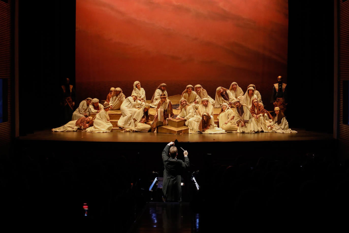 Fotos: Homenaje a Ucrania en el aniversario de &#039;Nabucco&#039; en el teatro Guerra de Lorca