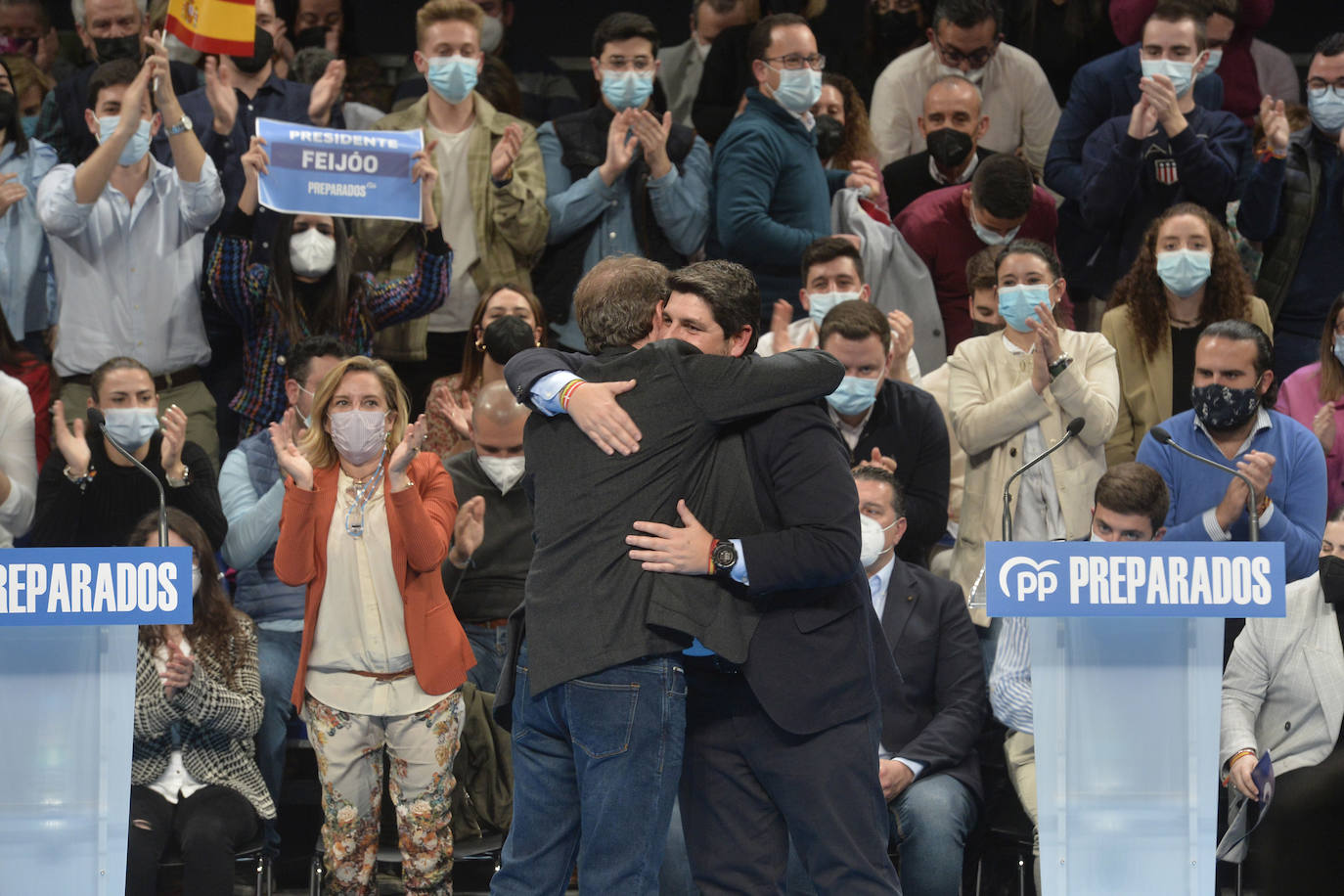 Fotos: Las imágenes del acto de Feijóo en el Teatro Circo de Murcia