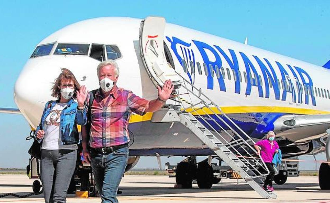 El primer avión que aterrizó en Corvera tras el primer estado de alarma.