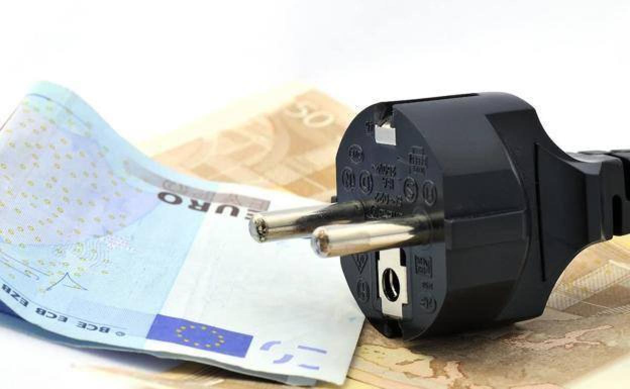 Precio de la luz: estas son las horas más caras y más baratas del 14 de marzo