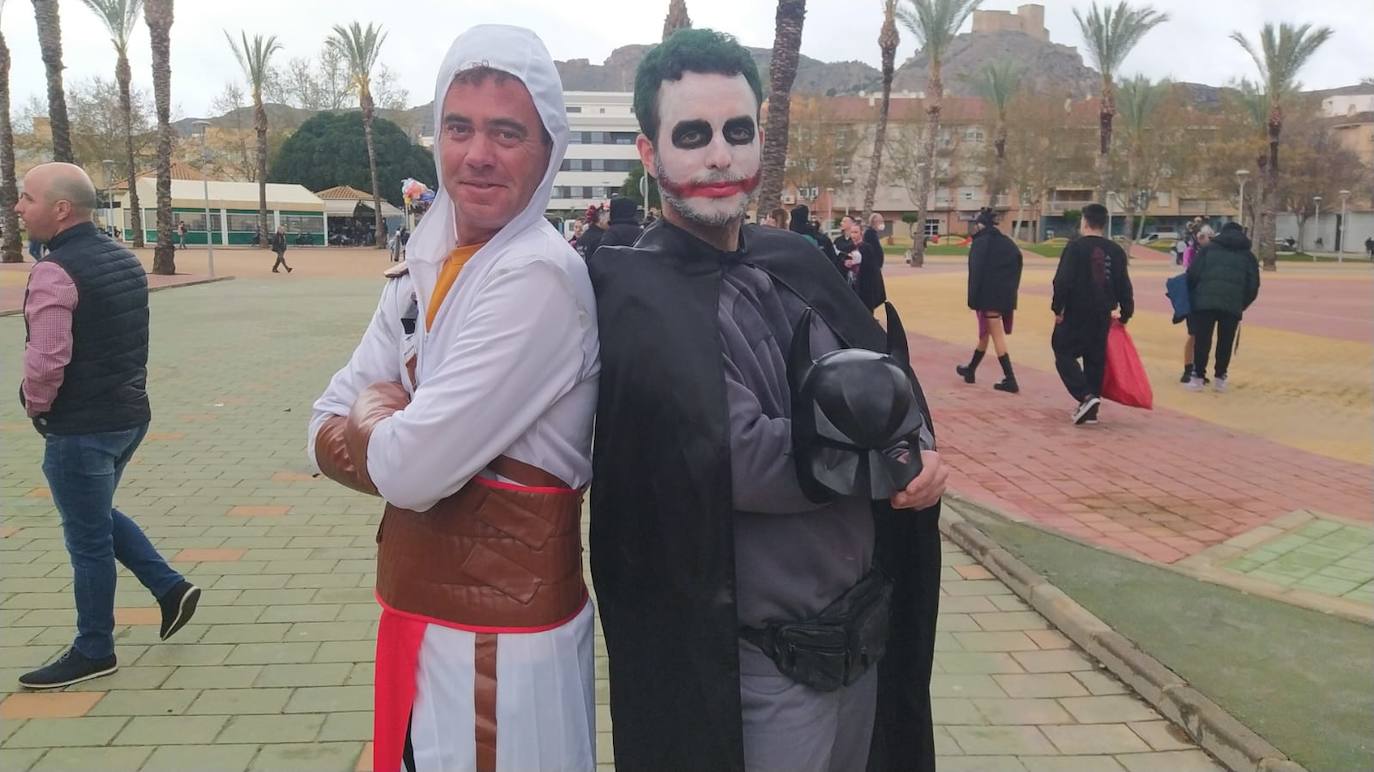 Fotos: La lluvia frustra el desfile de carnaval de Mula