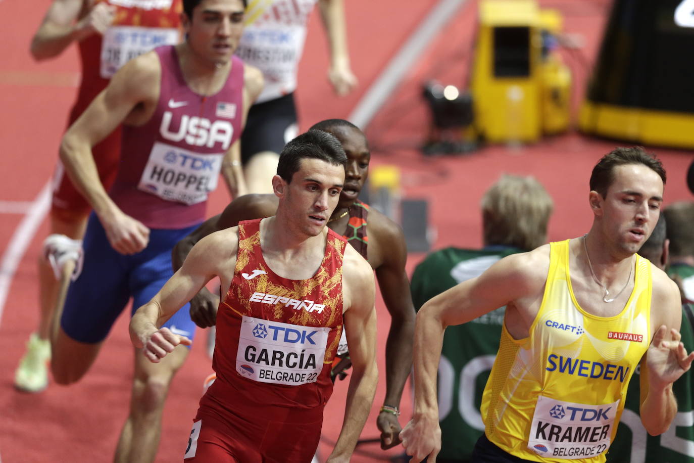 Fotos: El oro de Mariano García en el Mundial de Belgrado de 800 m en pista cubierta