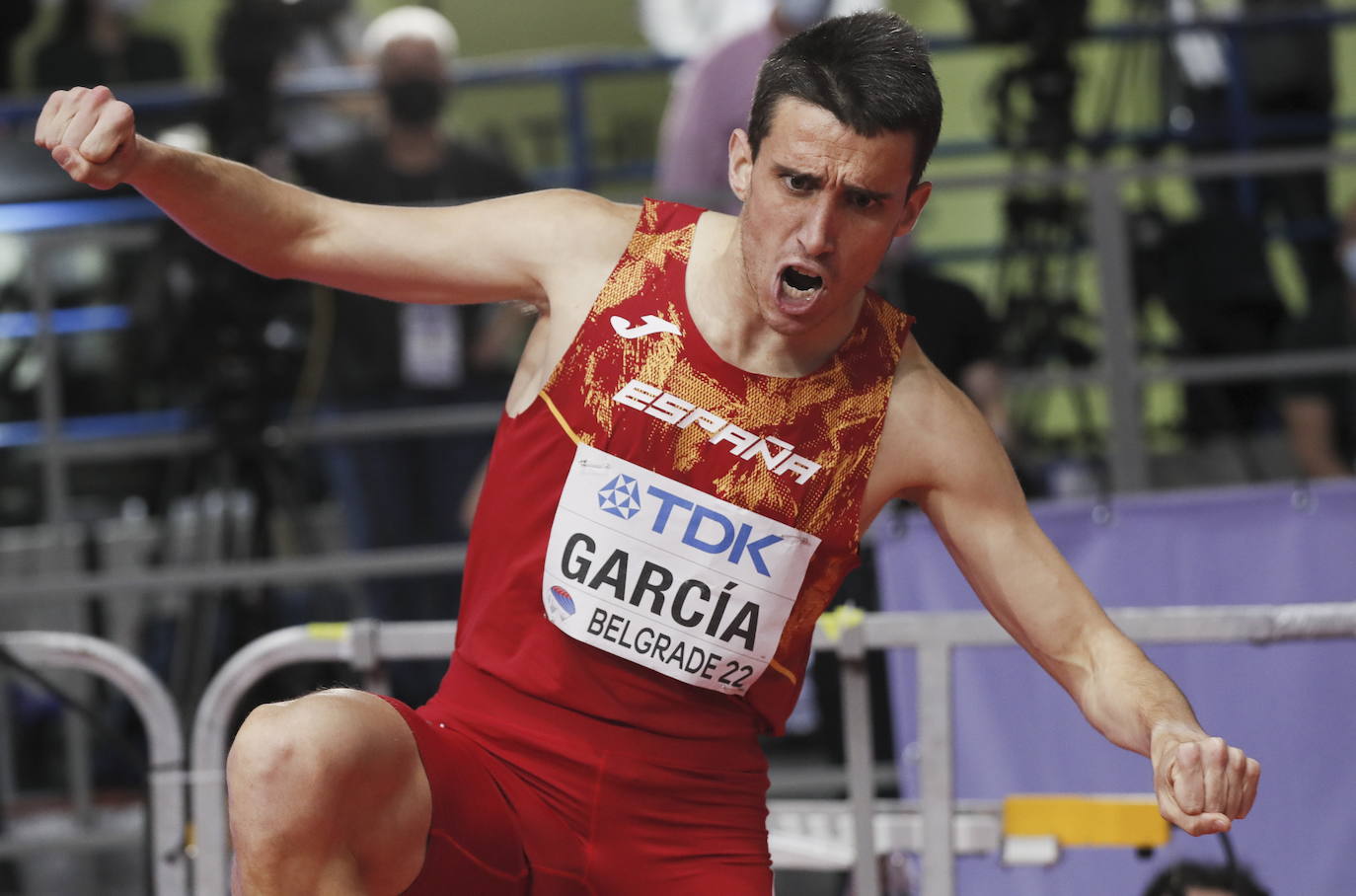 Fotos: El oro de Mariano García en el Mundial de Belgrado de 800 m en pista cubierta