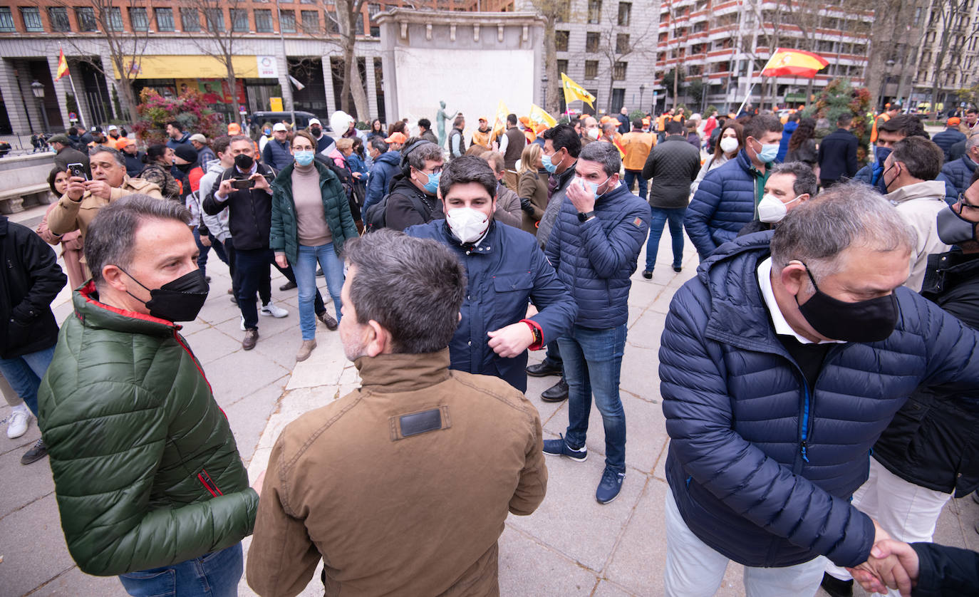 Fotos: Agricultores, ganaderos y cazadores murcianos participan en la manifestación de Madrid
