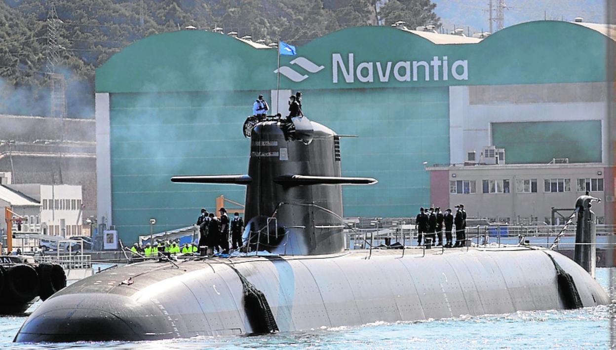 Puesta a flote del submarino S-80 de Navantia, en Cartagena. 