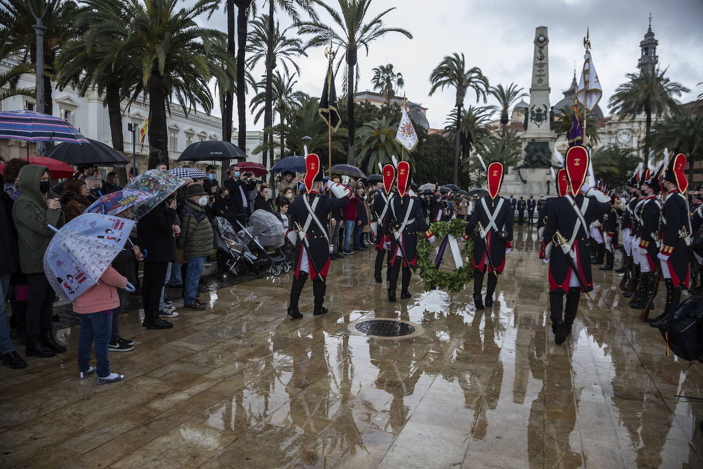 Fotos: Los marrajos honran a José Luis Sáez en Héroes de Cavite